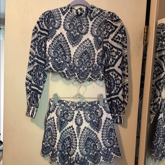 MINKPINK Emilee Anglaise 2 Piece short set sz XS - Picture 1 of 6